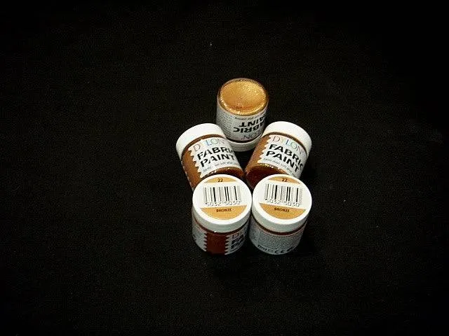 DYLON FABRIC PAINT (25ml) (DEFECT CLEARANCE)