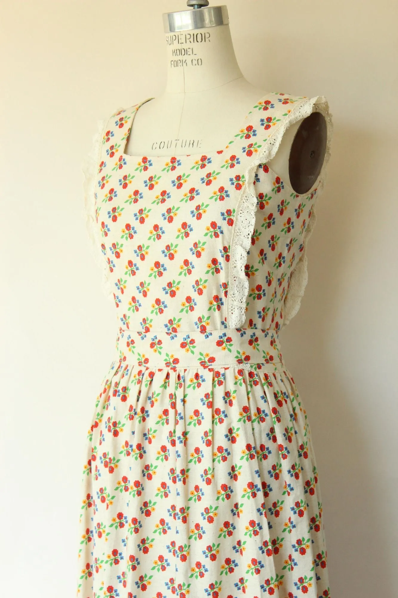 Vintage 1970s Floral Print Prairie Maxidress with Tie Belt